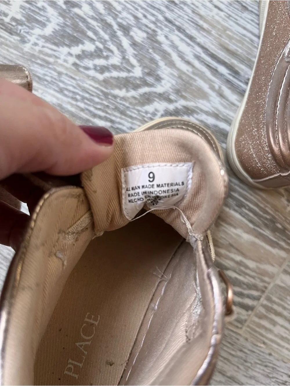 The children’s place Size 9 Kids Metallic High-Top Sneakers - Rose Gold